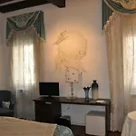 Henry\'S Heaven Apartment